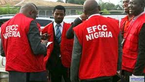 EFCC intercepts N1bn at Enugu airport, arrests two