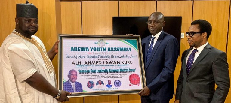 Arewa youths honoure AMCON boss