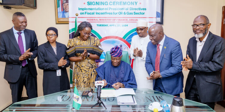 Nigeria Launches New Incentives to Revitalise Oil, Gas Sector